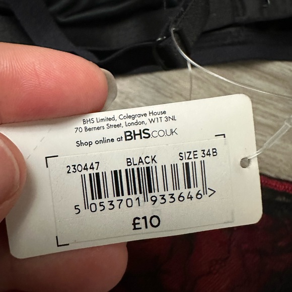 BNWT| Lingerie Set - Picture 7 of 8